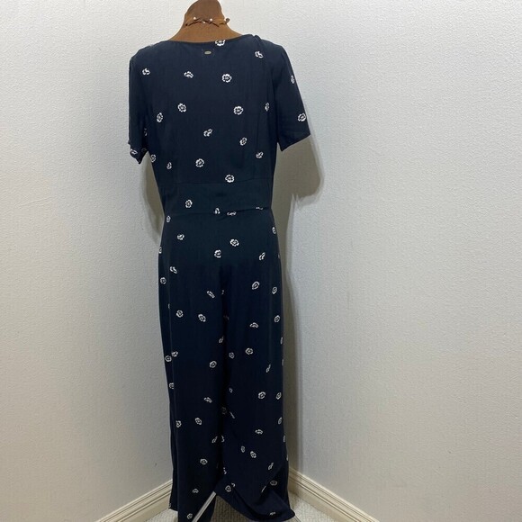 O'NEILL Women's Sheldon Woven Visit Jumpsuit with Wide Leg Size Large - Picture 10 of 12